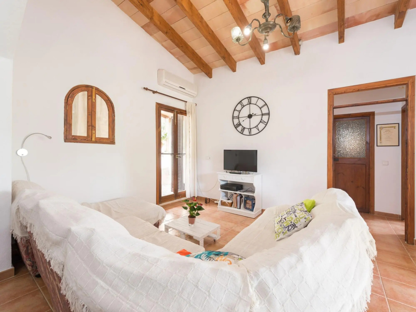 Rustic House in Tramuntana With Salt Pool