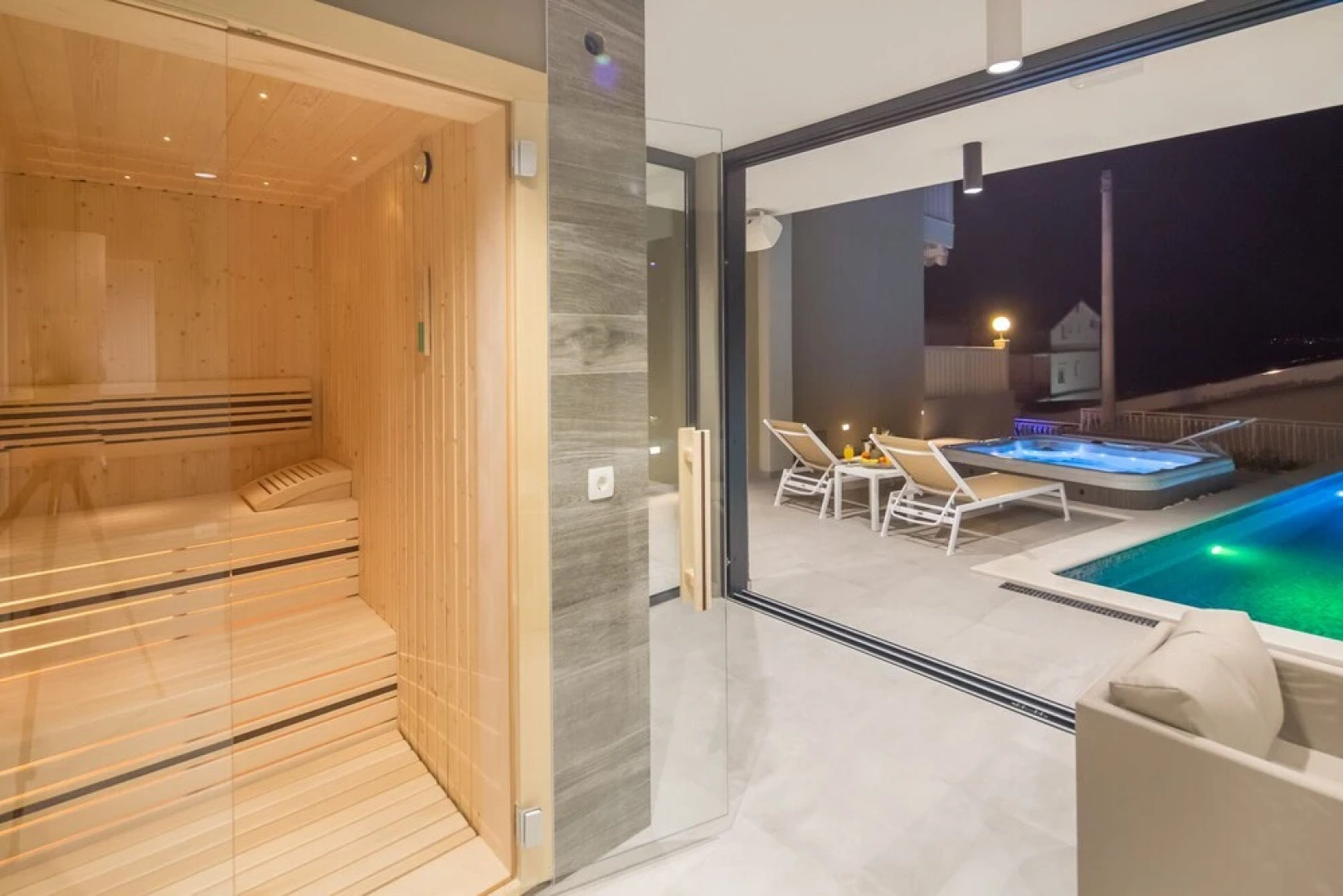 Luxury Villa Lovric Private Heated Pool