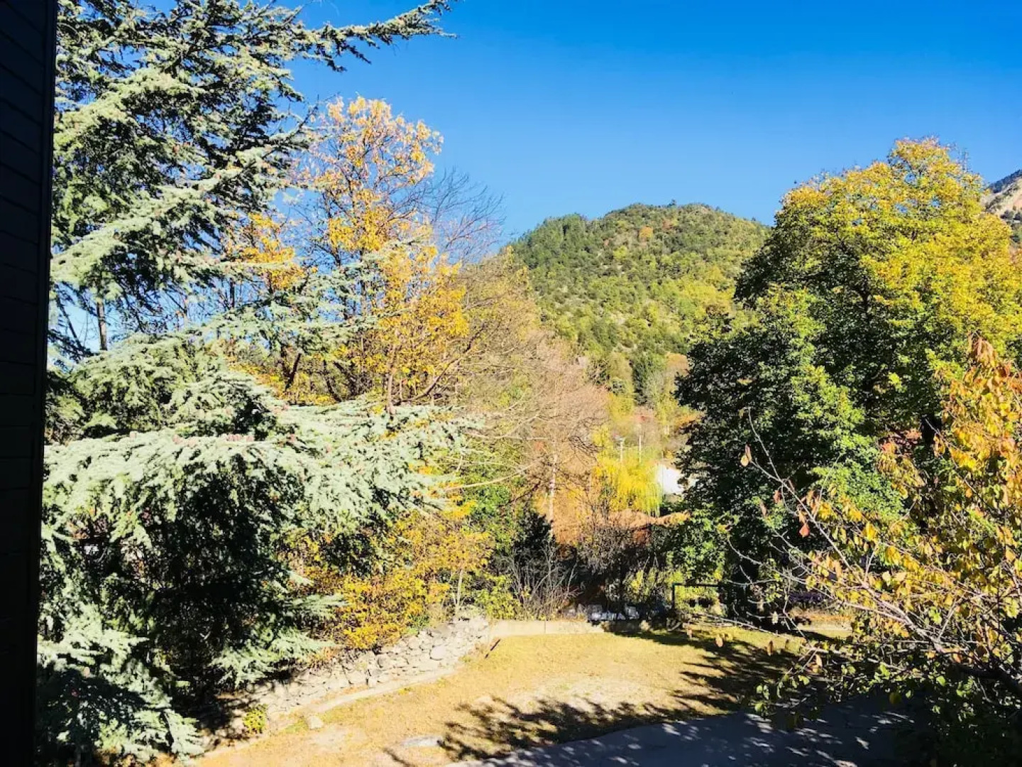 La Mirabelle-casteil Country House