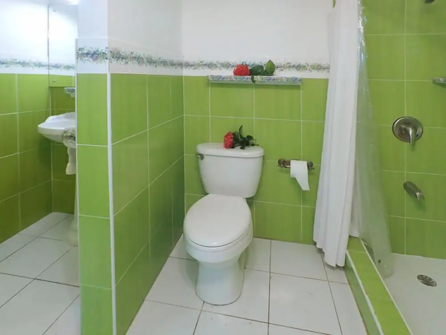 Sea Spray 50 Steps to the Sea, Silver Sands, 3 BR