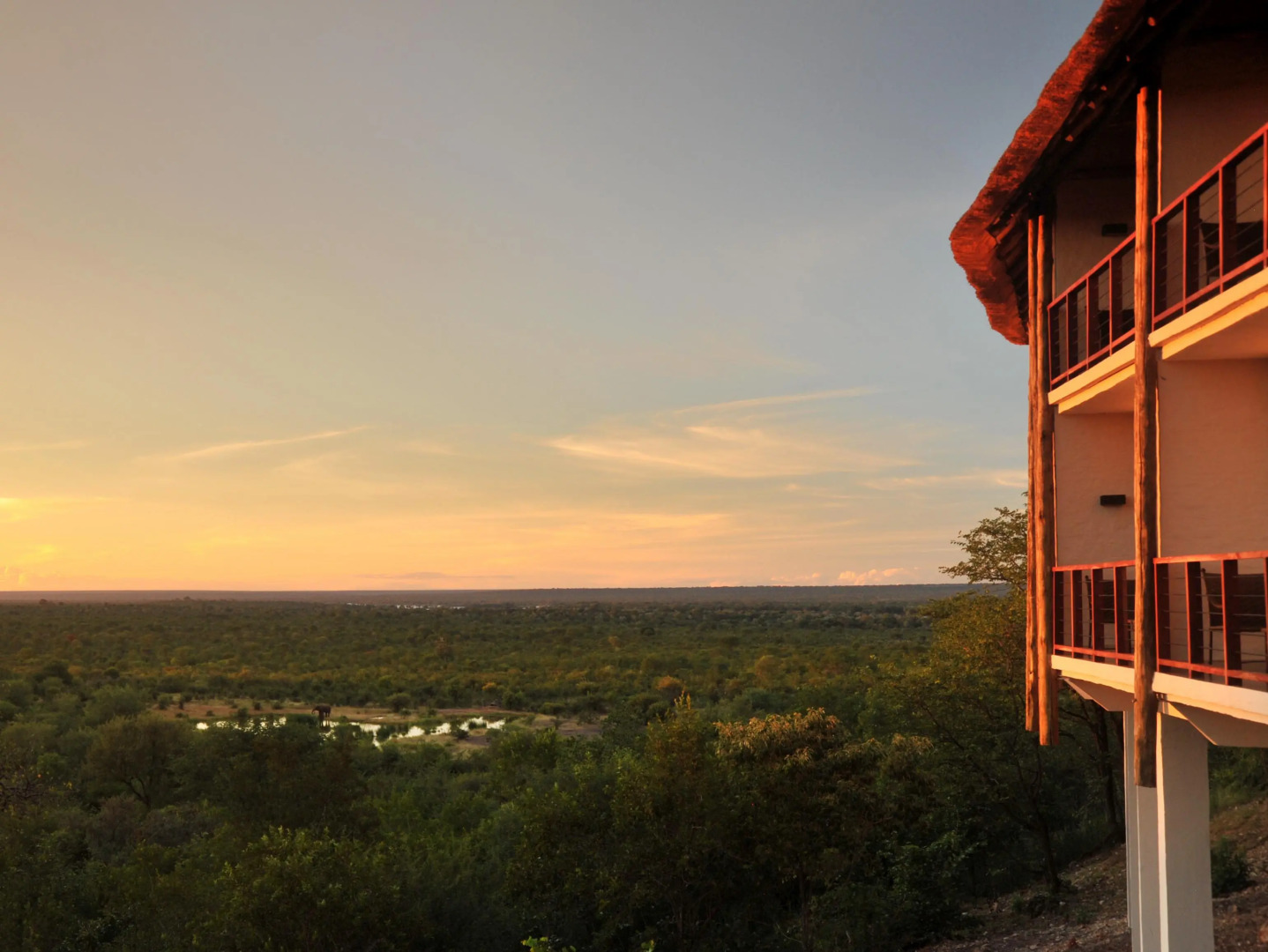 Victoria Falls Safari Club