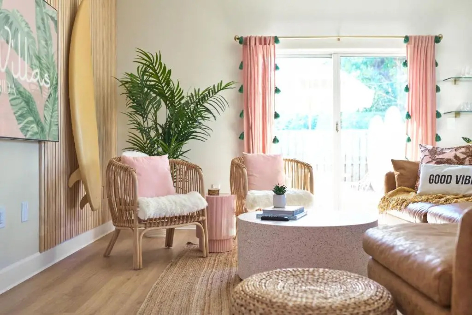 Luxury Villa 3 Blocks from the Beach with Hot Tub a Fire Pit and Outdoor Oasis