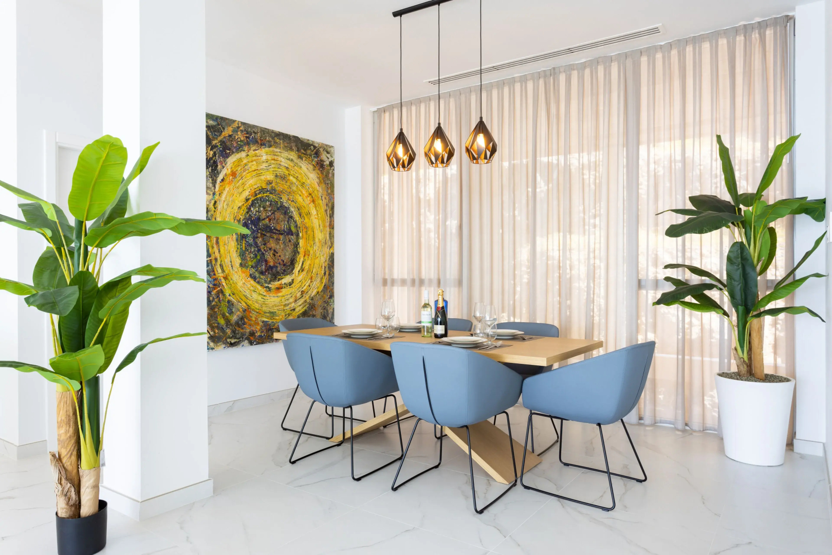 Crystal I Luxury Apartments