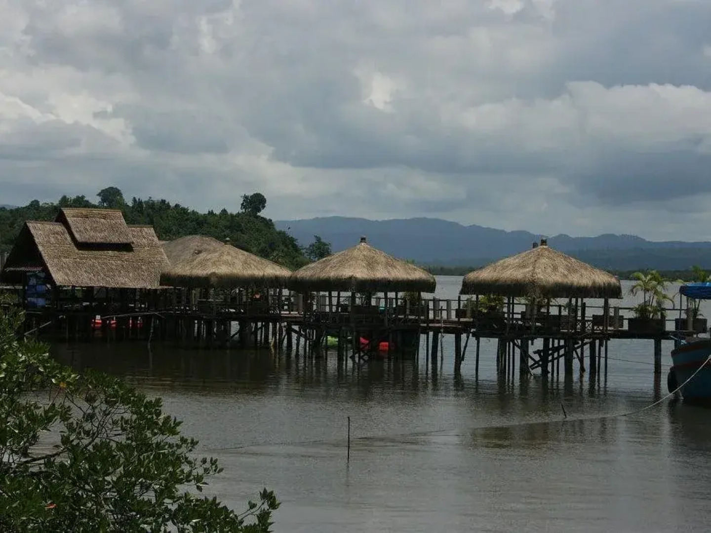 Thmorda Garden Riverside Resort