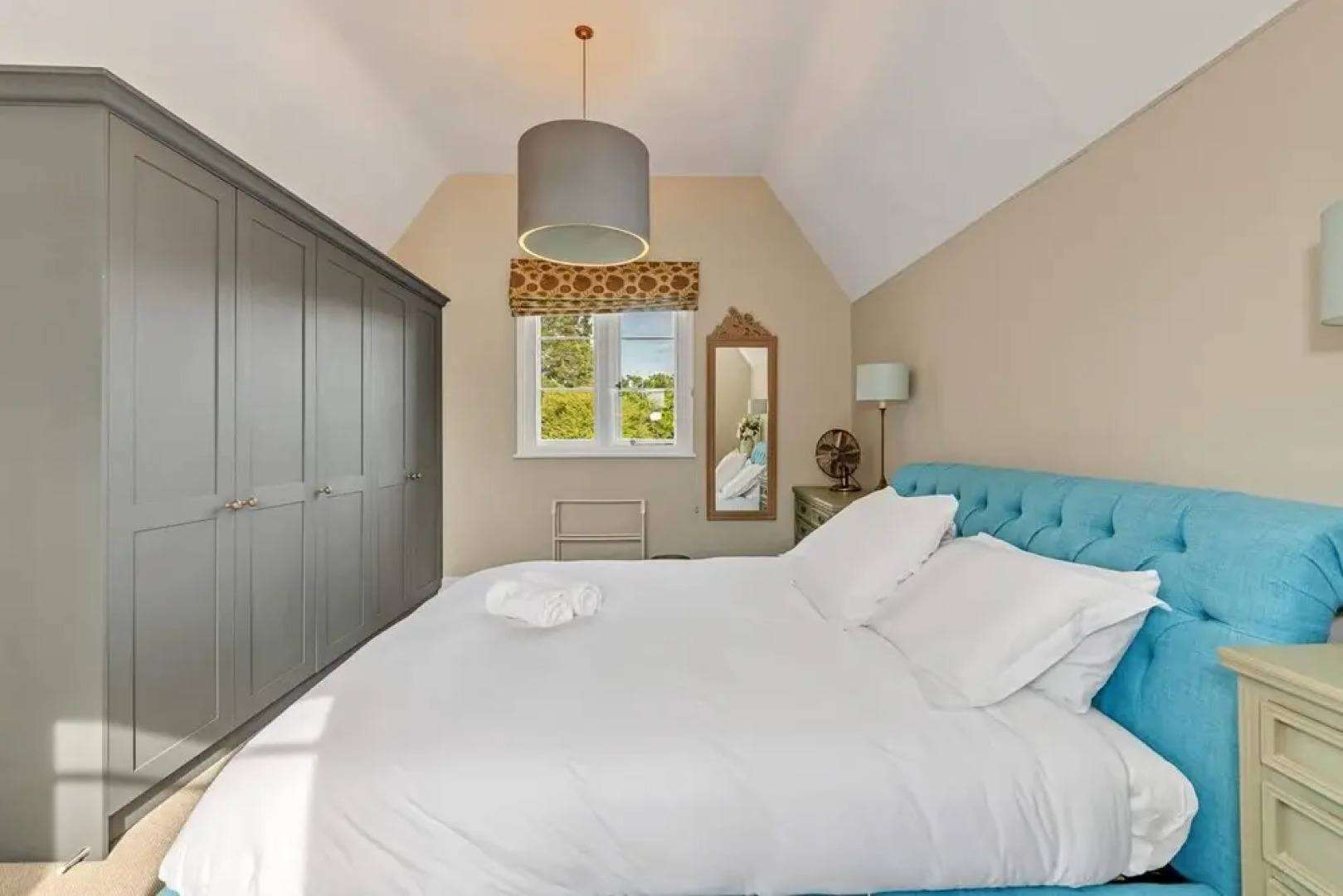 The School House - Luxury Home With Large Garden