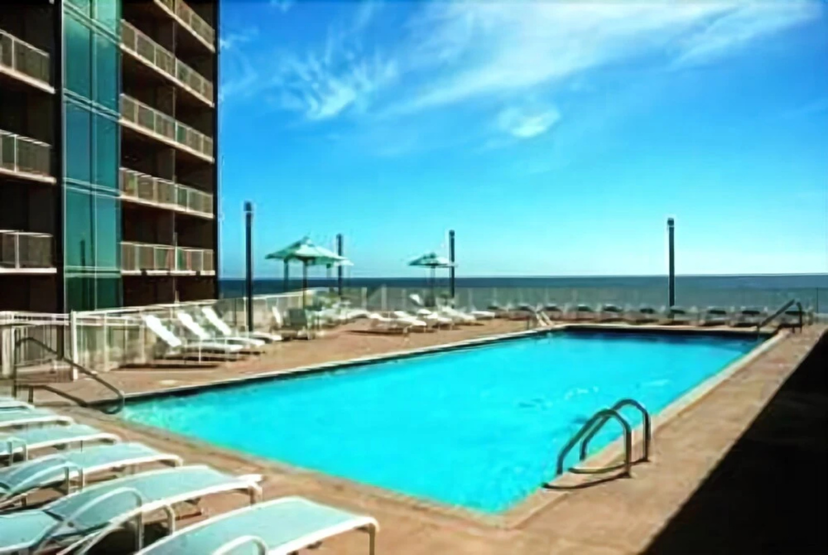 Sea Breeze 1007 Penthouse