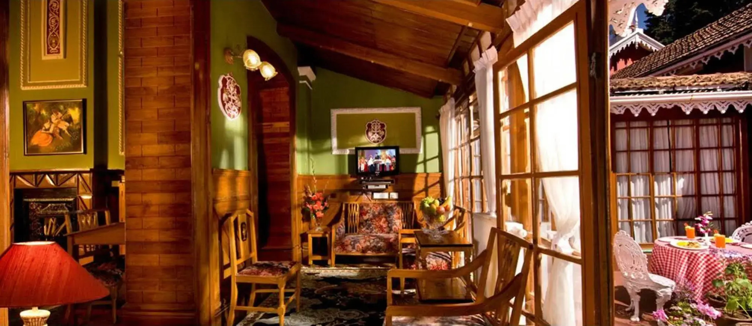 WelcomHeritage Fernhills Royal Palace