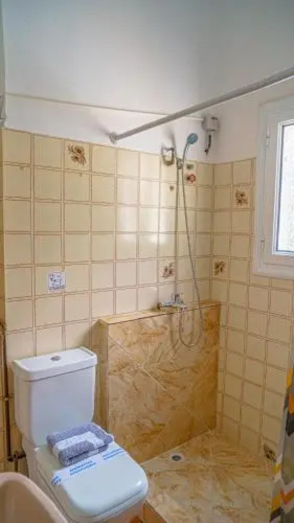 Zeus Pool Apartments