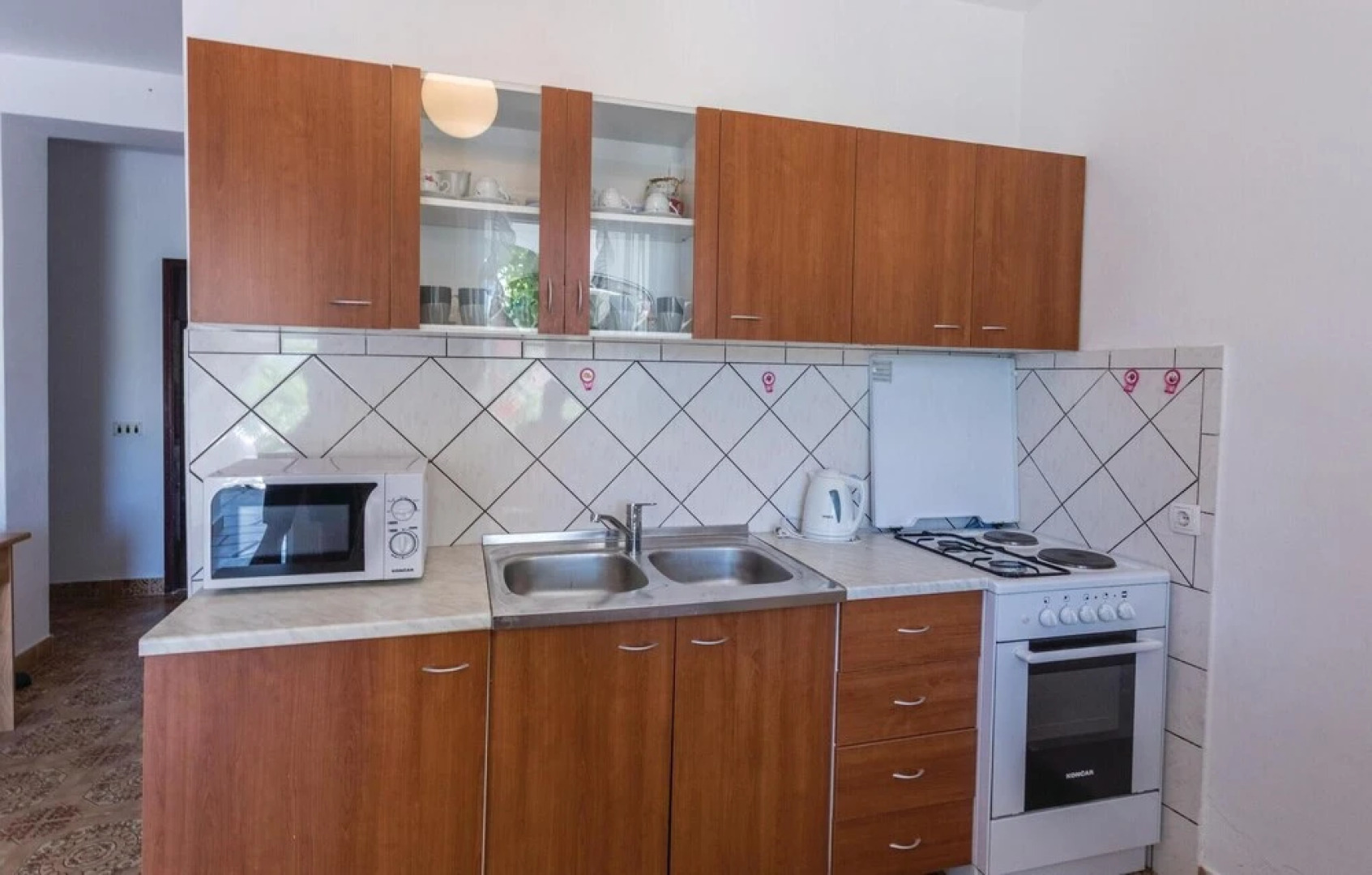 Awesome Home in Bacina With Wifi and 2 Bedrooms