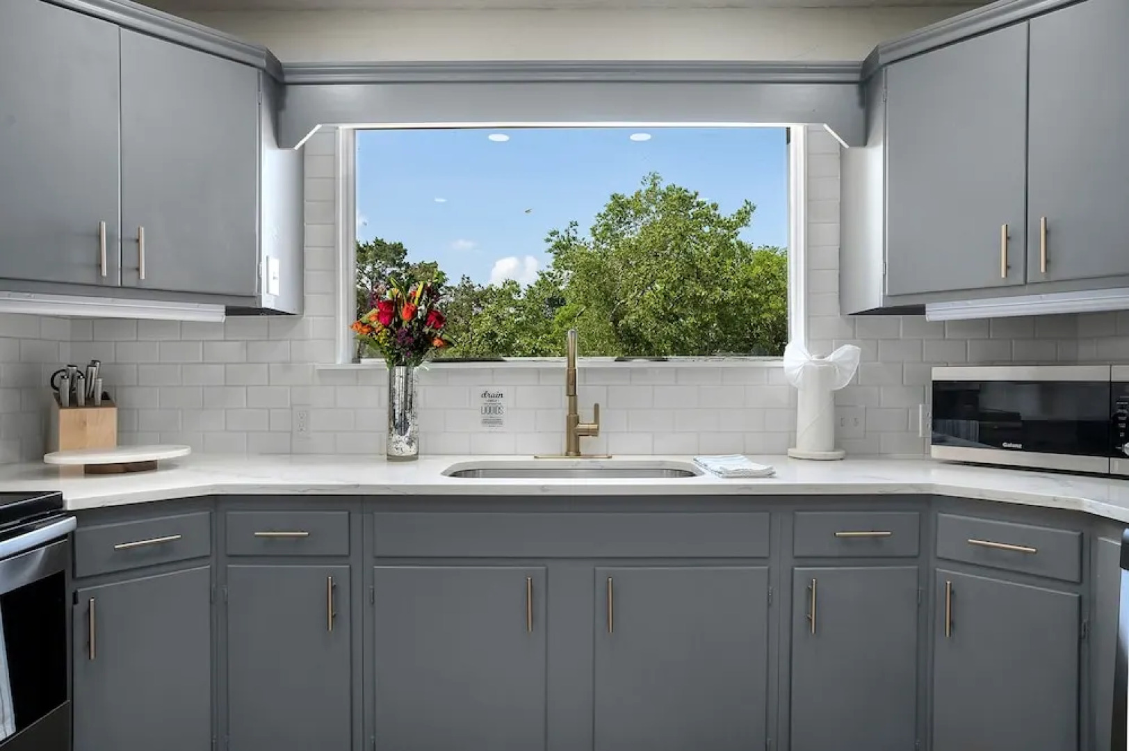 Luxurious Haus With Firepit & Cowboypool - 6 Mins to Fred