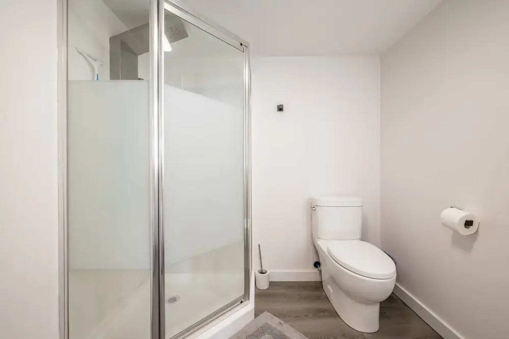 Modern Contemporary 2 Bedroom Suite