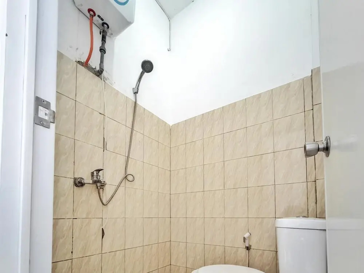 Shekinah Homestay & Cafe Waikabubak RedPartner