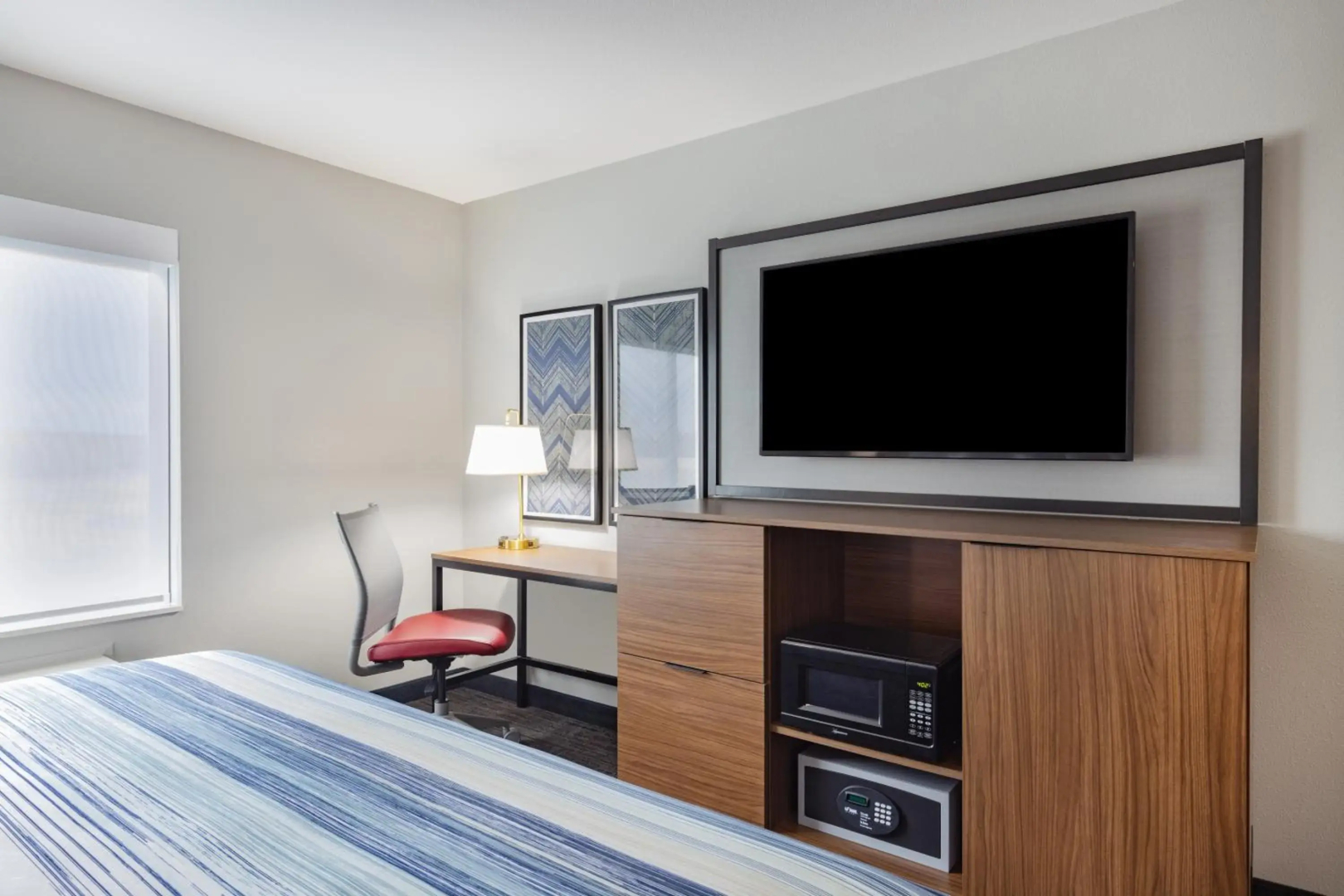 AmericInn by Wyndham International Falls Southwest