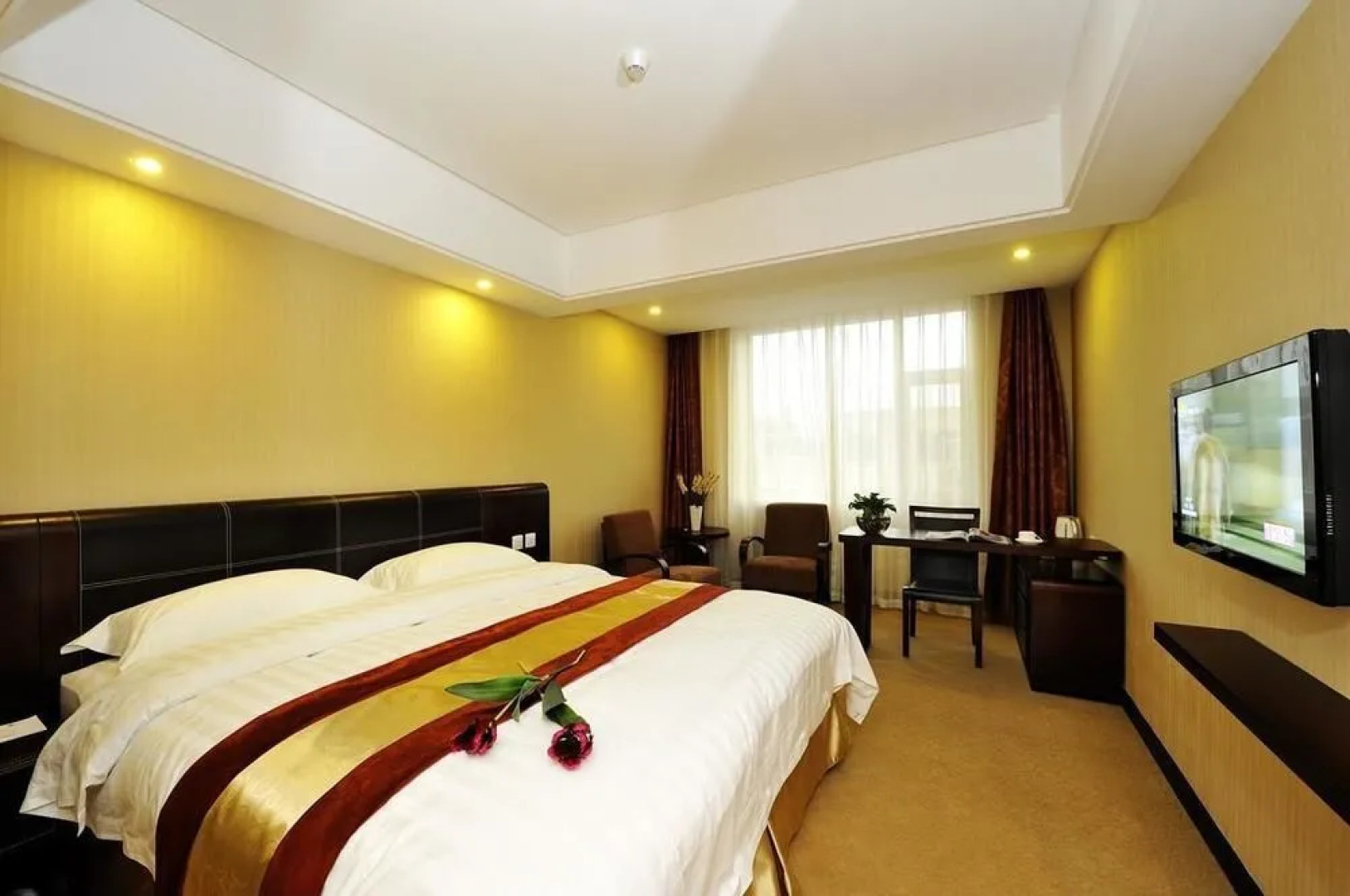 Wanjia Lakefront Hotel