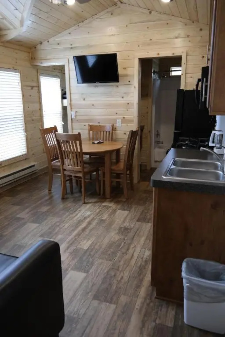 Pio Pico Camping Resort Cottage 4