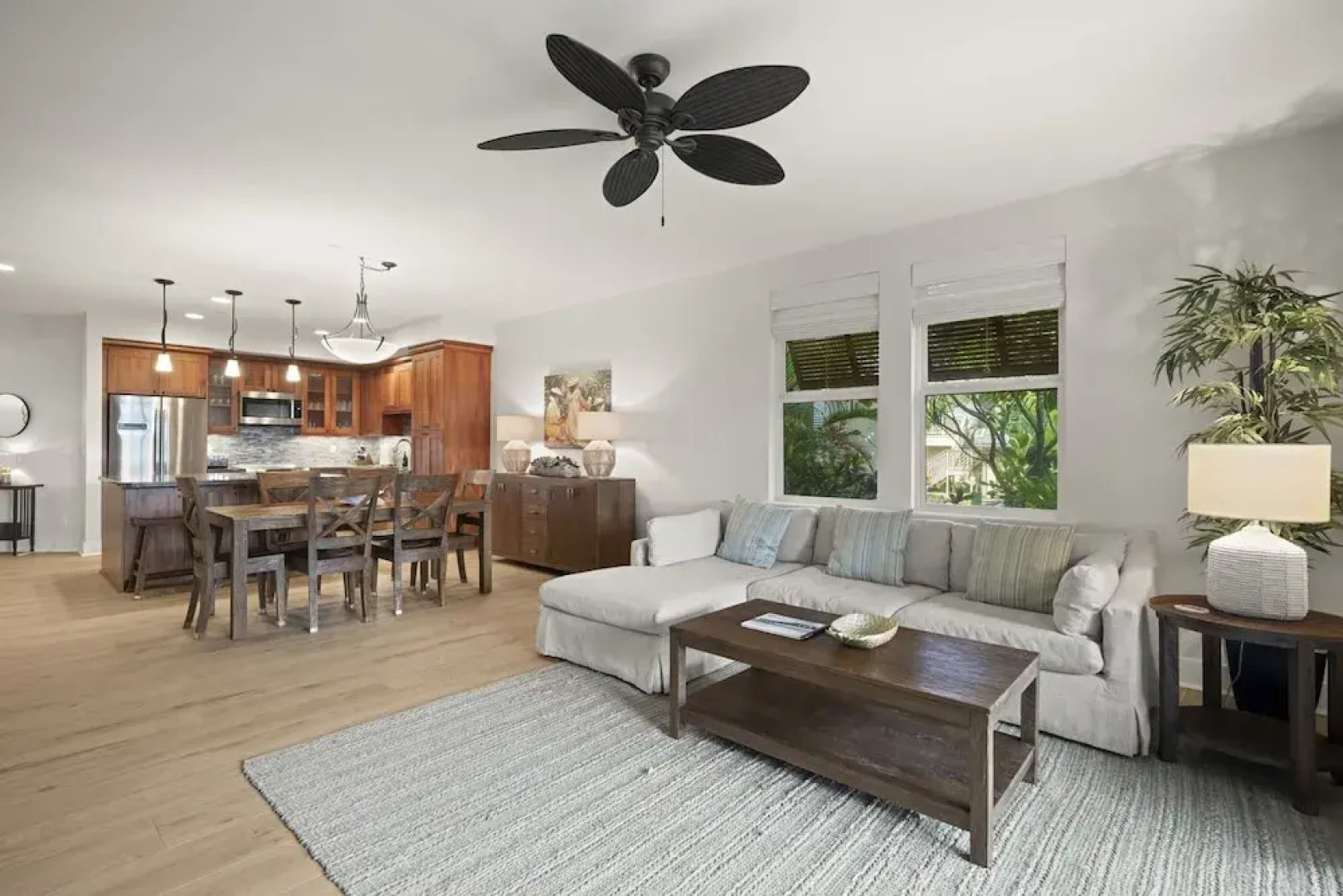 Pili Mai 5d 3 Bedroom Condo by RedAwning