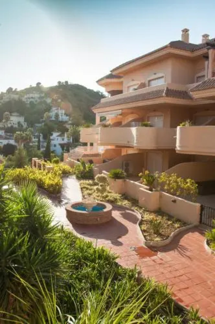 Aloha Hill Club Apartment