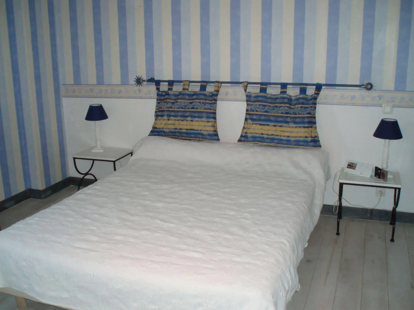 Maison dHôtes Ferme dIssonges B&B