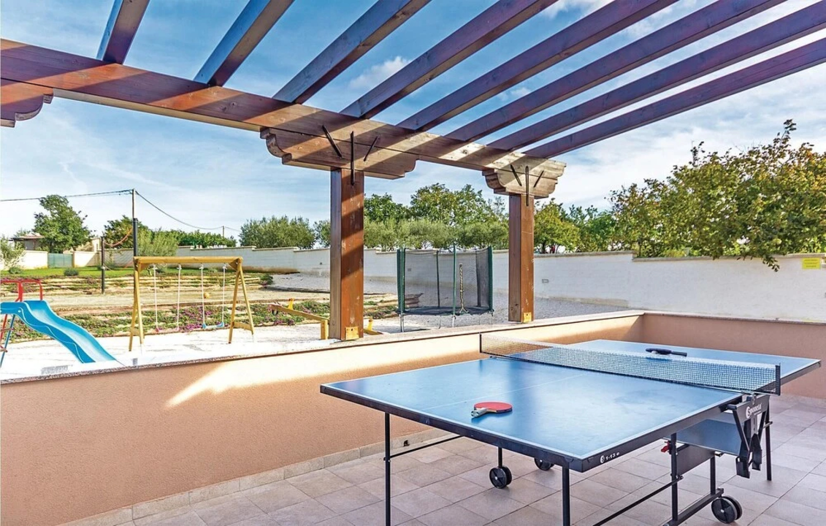 Beautiful Home in Marcana With Wifi and 4 Bedrooms