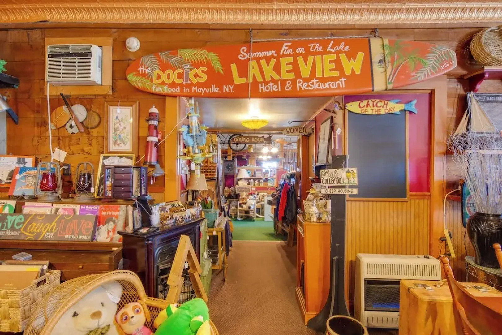 Balcony + Scenic Views: Chautauqua Lake Retreat