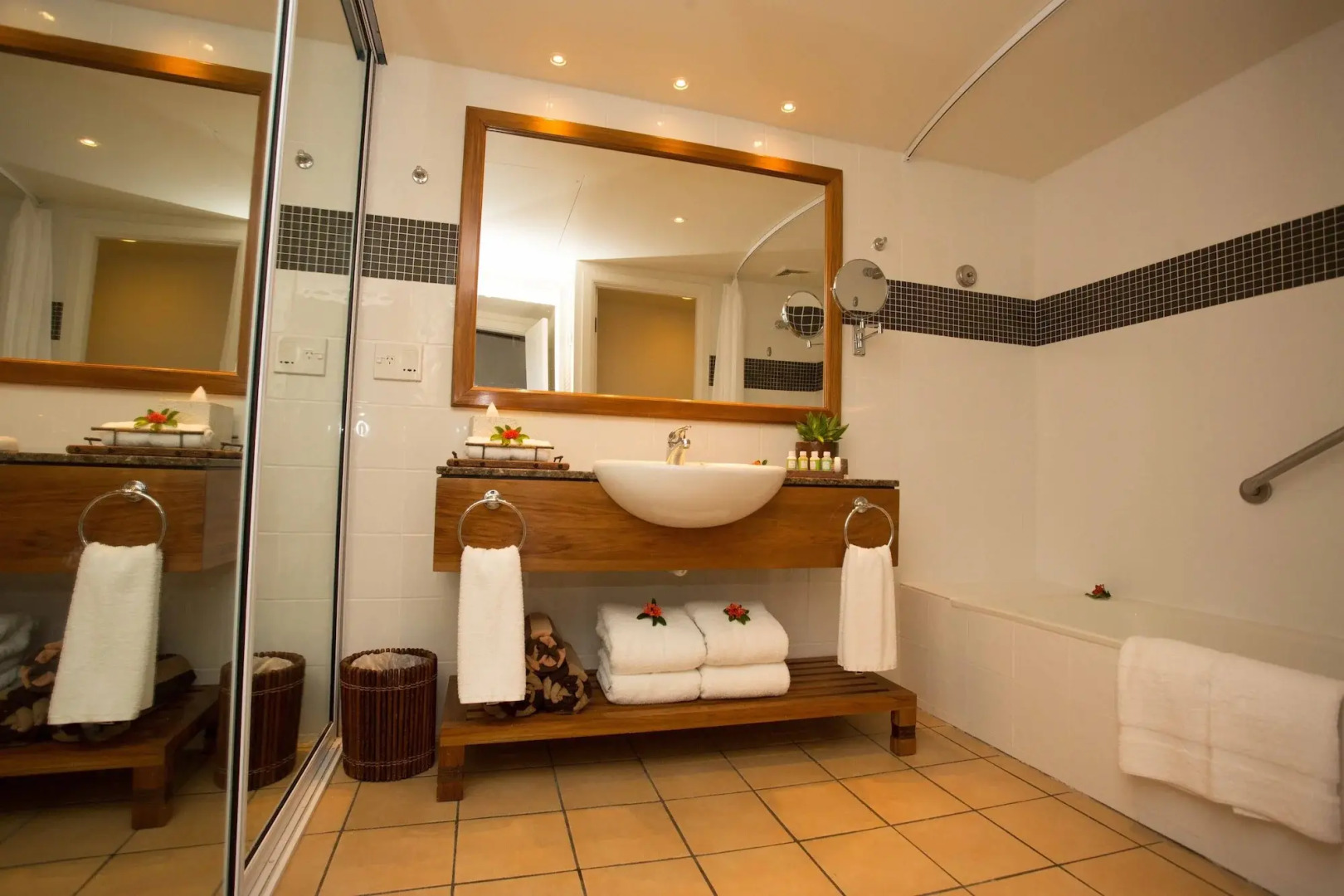 OUTRIGGER Fiji Beach Resort