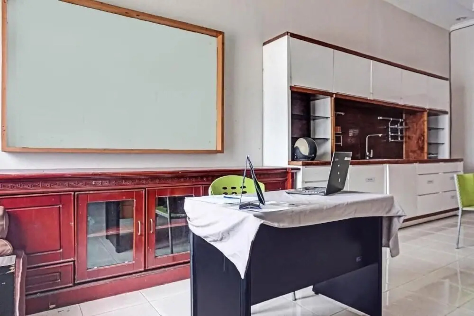 OYO 91849 Karawaci Taman Permata 5