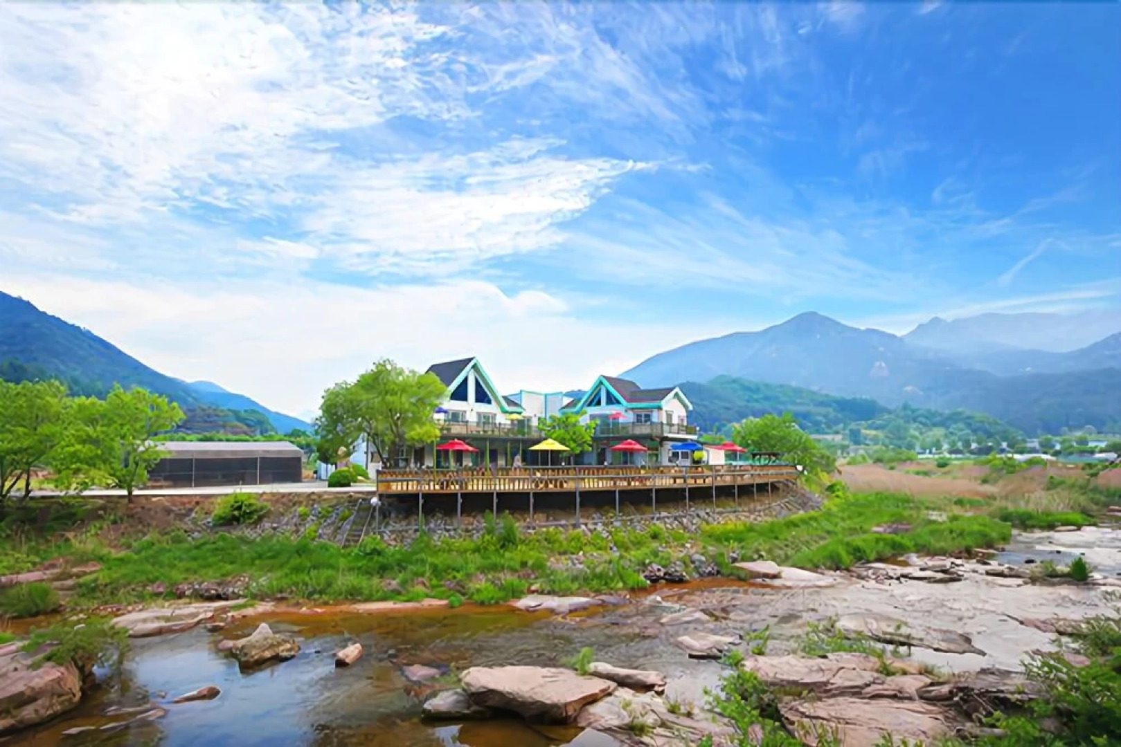 Tongyeong Songni Mt. Nature Pension