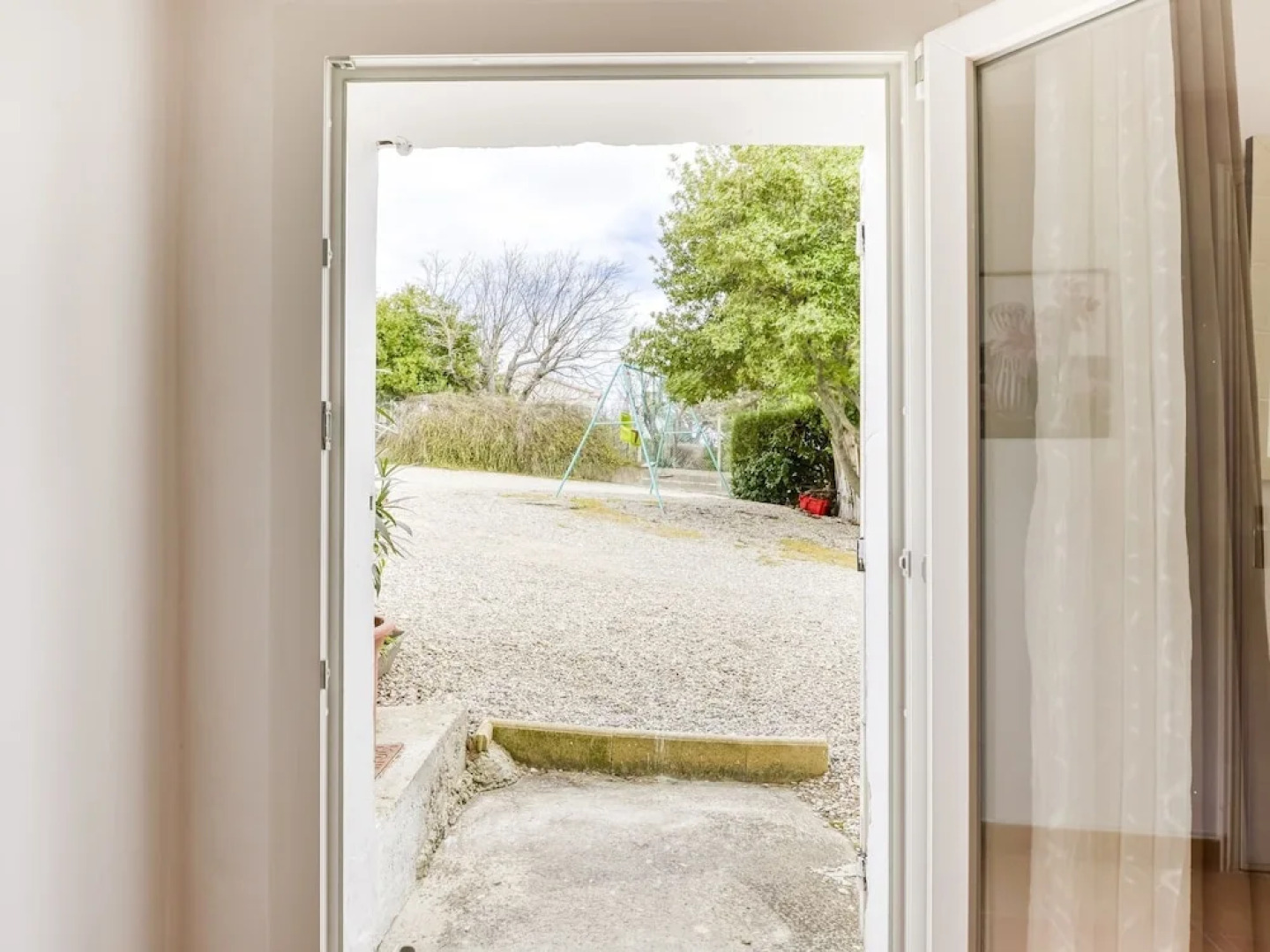 Inviting Holiday Home in Rasteau Near Vaison la Romaine