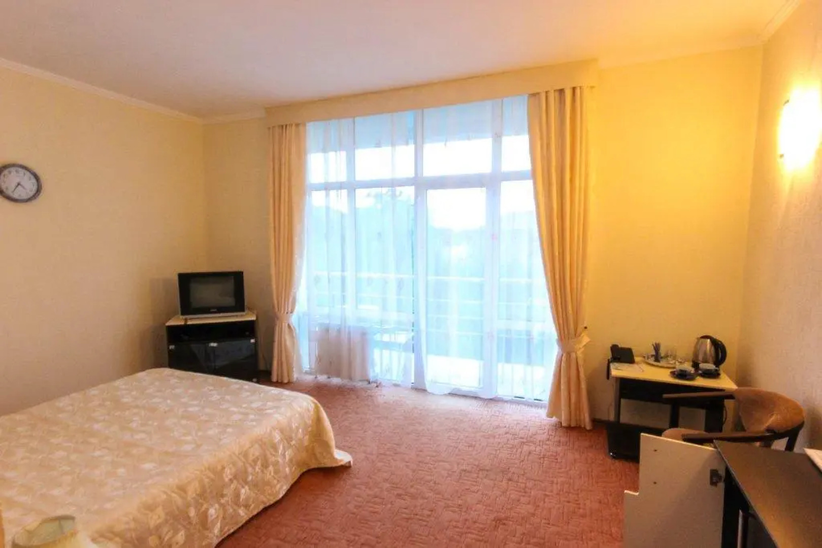 Ласточкино Гнездо