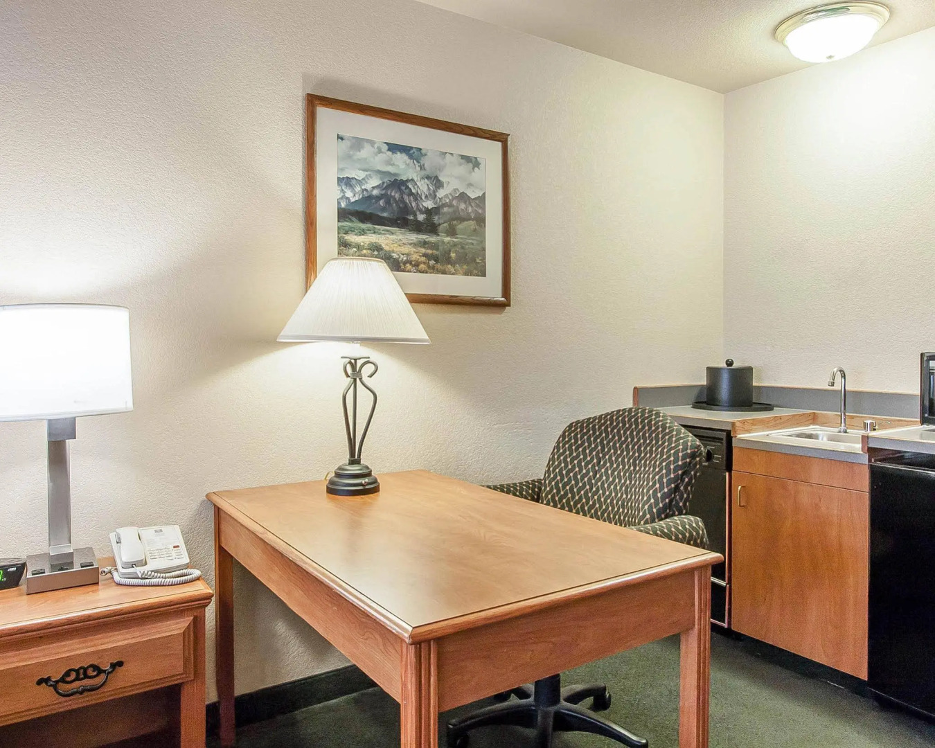 Comfort Inn & Suites Tualatin - Lake Oswego South