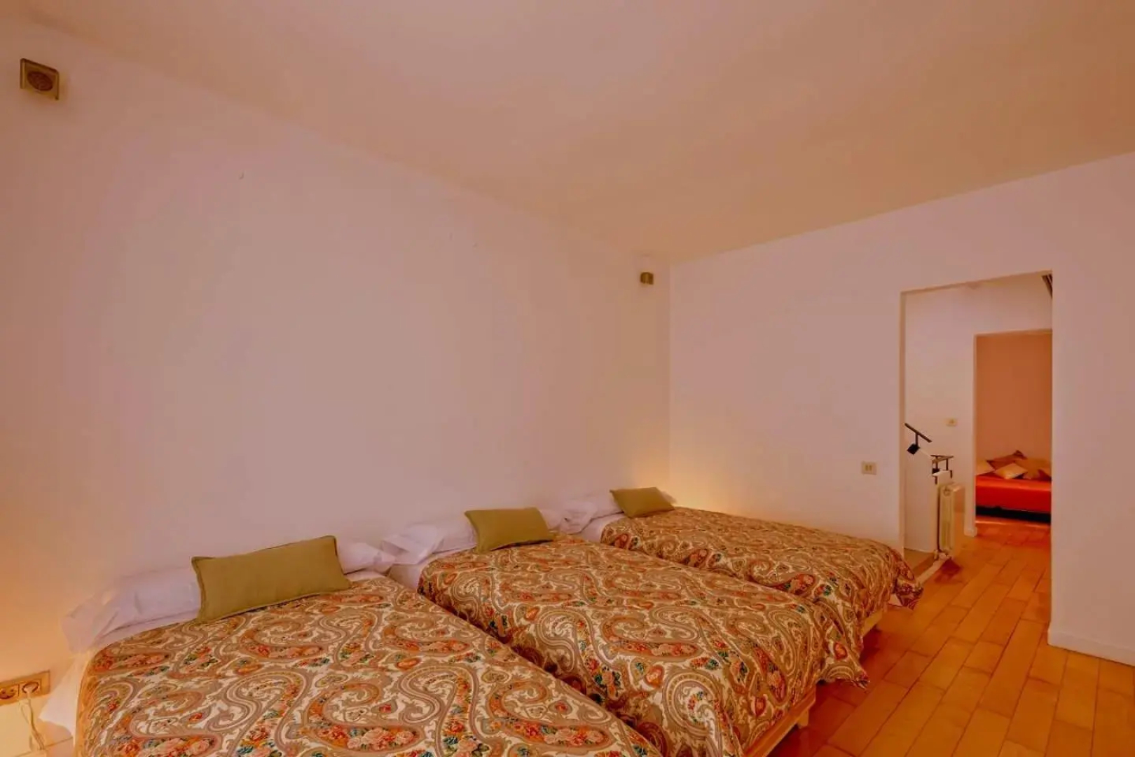 Casa de Pueblo junto Barcelona Centro