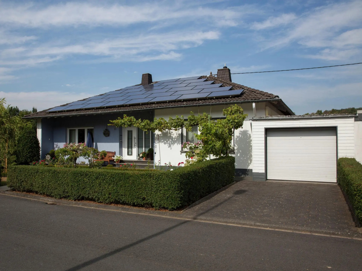 Cozy Apartment in Niederehe Eifel near Forest