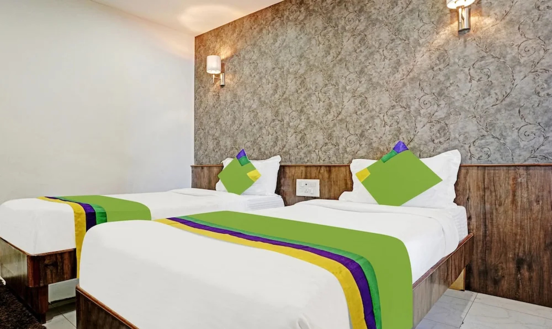 Treebo Varsha Palace