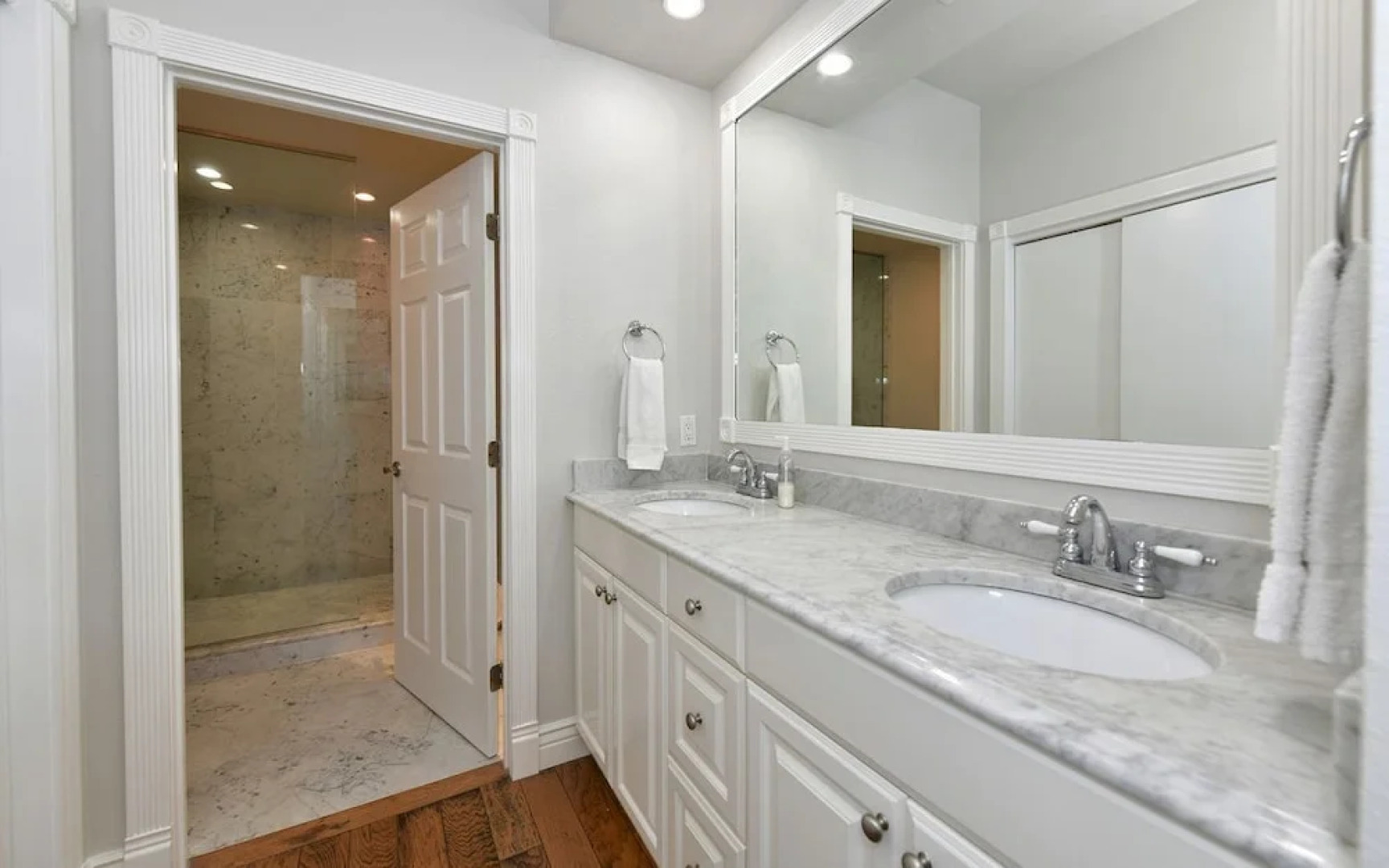 Harbor Villa Club 305