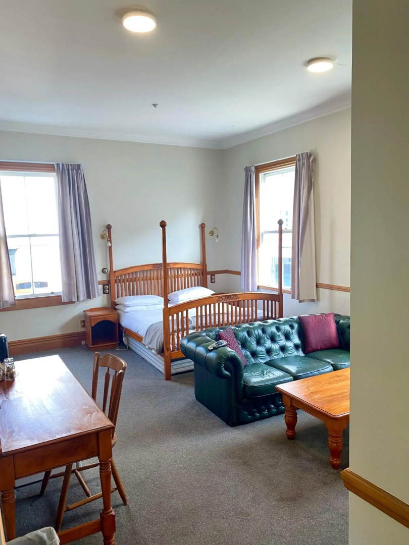 Shepherds Arms Hotel