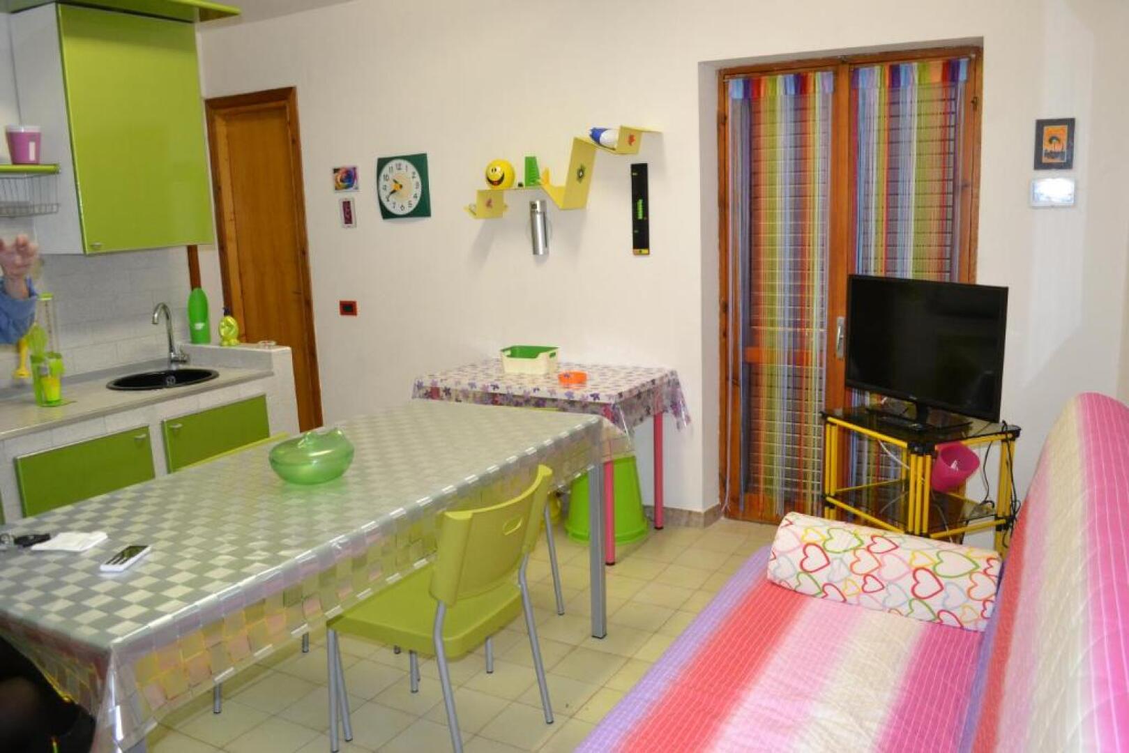 Mary&Kate's green house