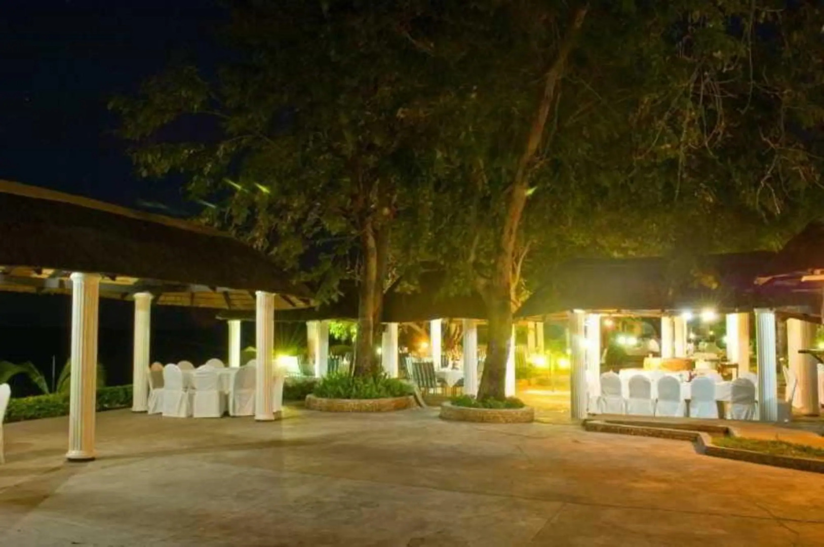 Sunbird Livingstonia Beach