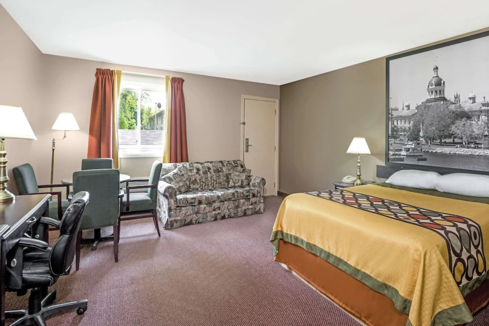 Super 8 Kingston