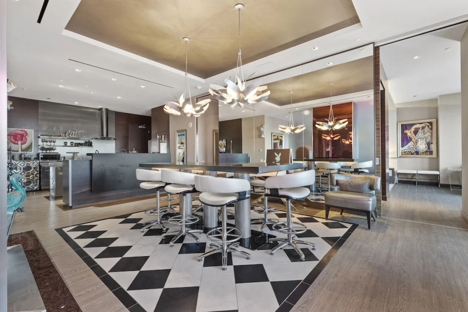 StripViewSuites at Palms Place Penthouses