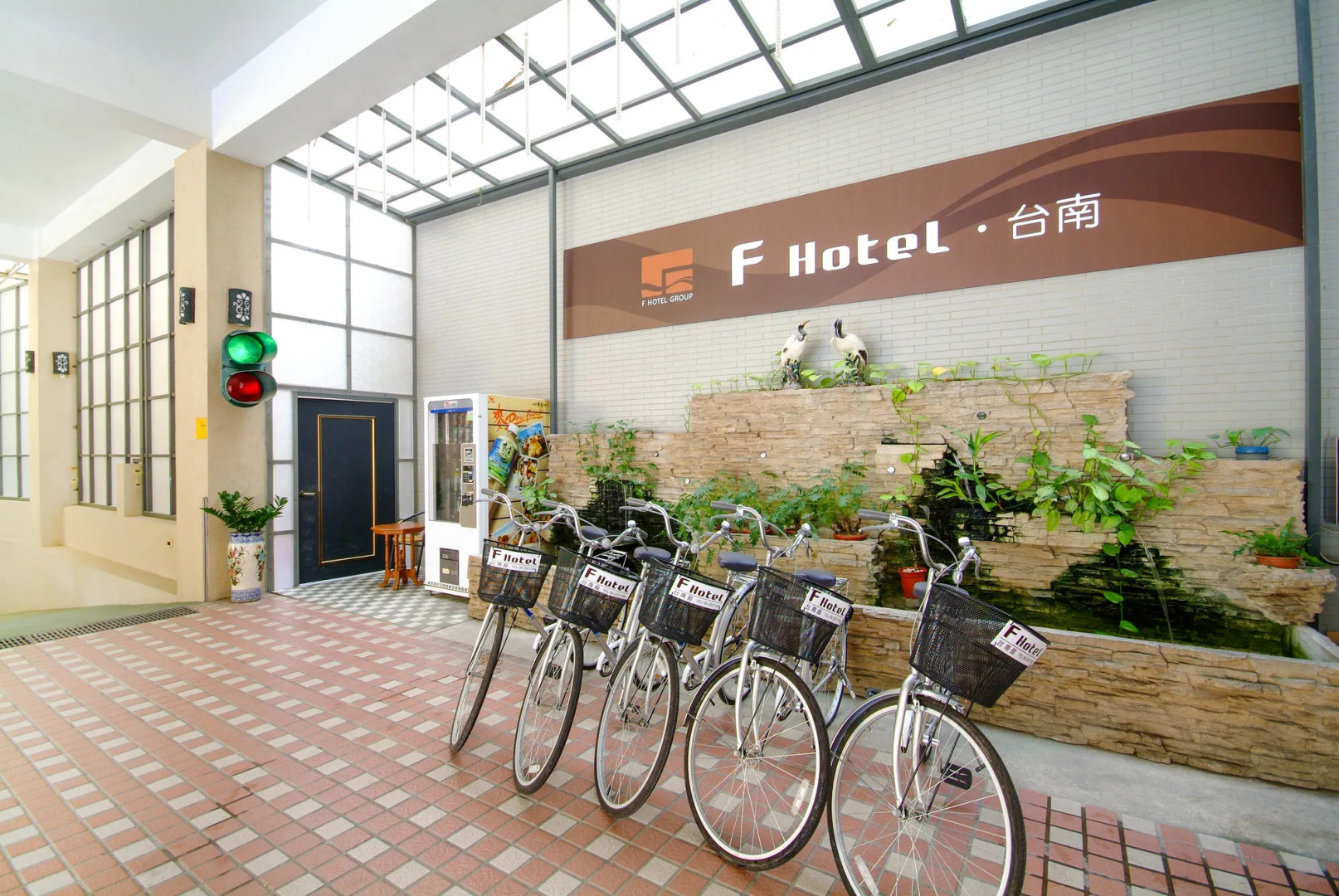 F Hotel Tainan