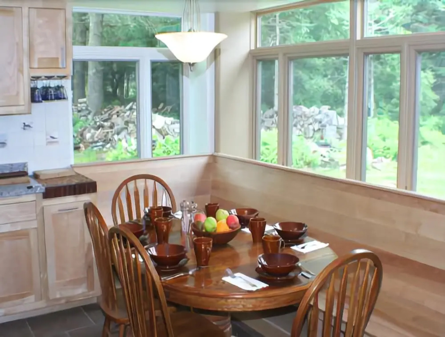 Green Leaf Cottage - Three Bedroom Home