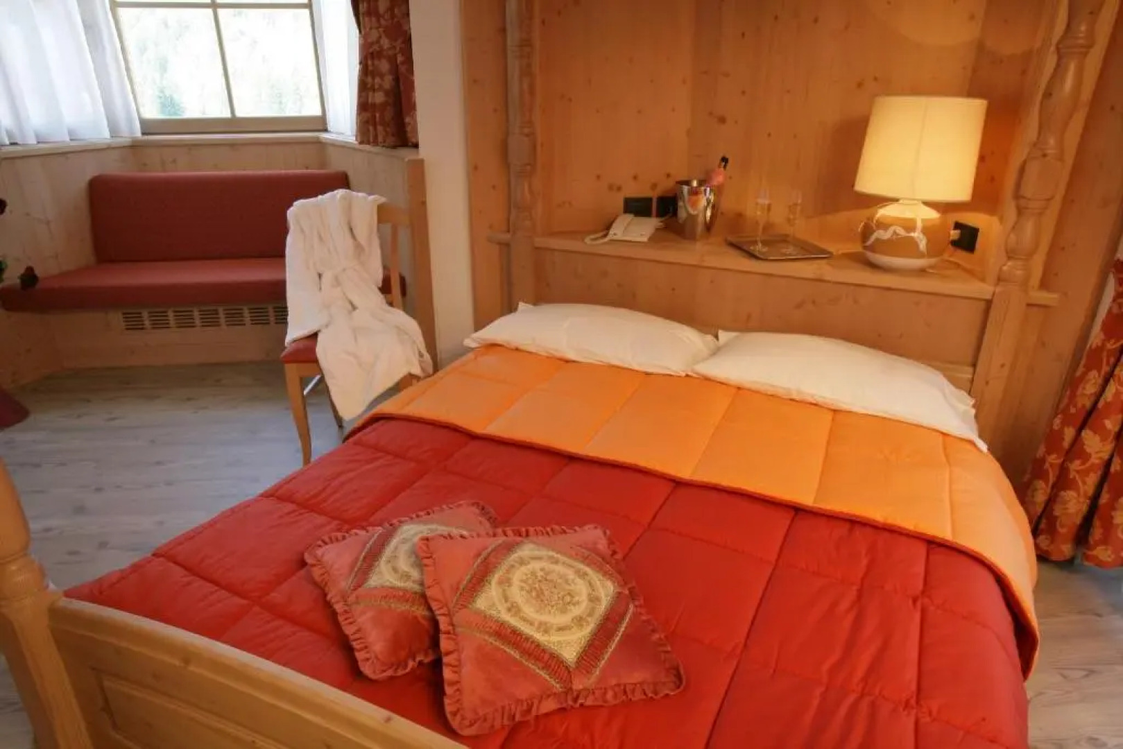 Hotel Garni La Roccia