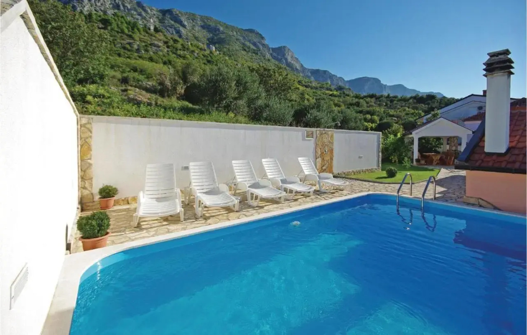 Apartment Podaca with Outdoor Swimming Pool 305