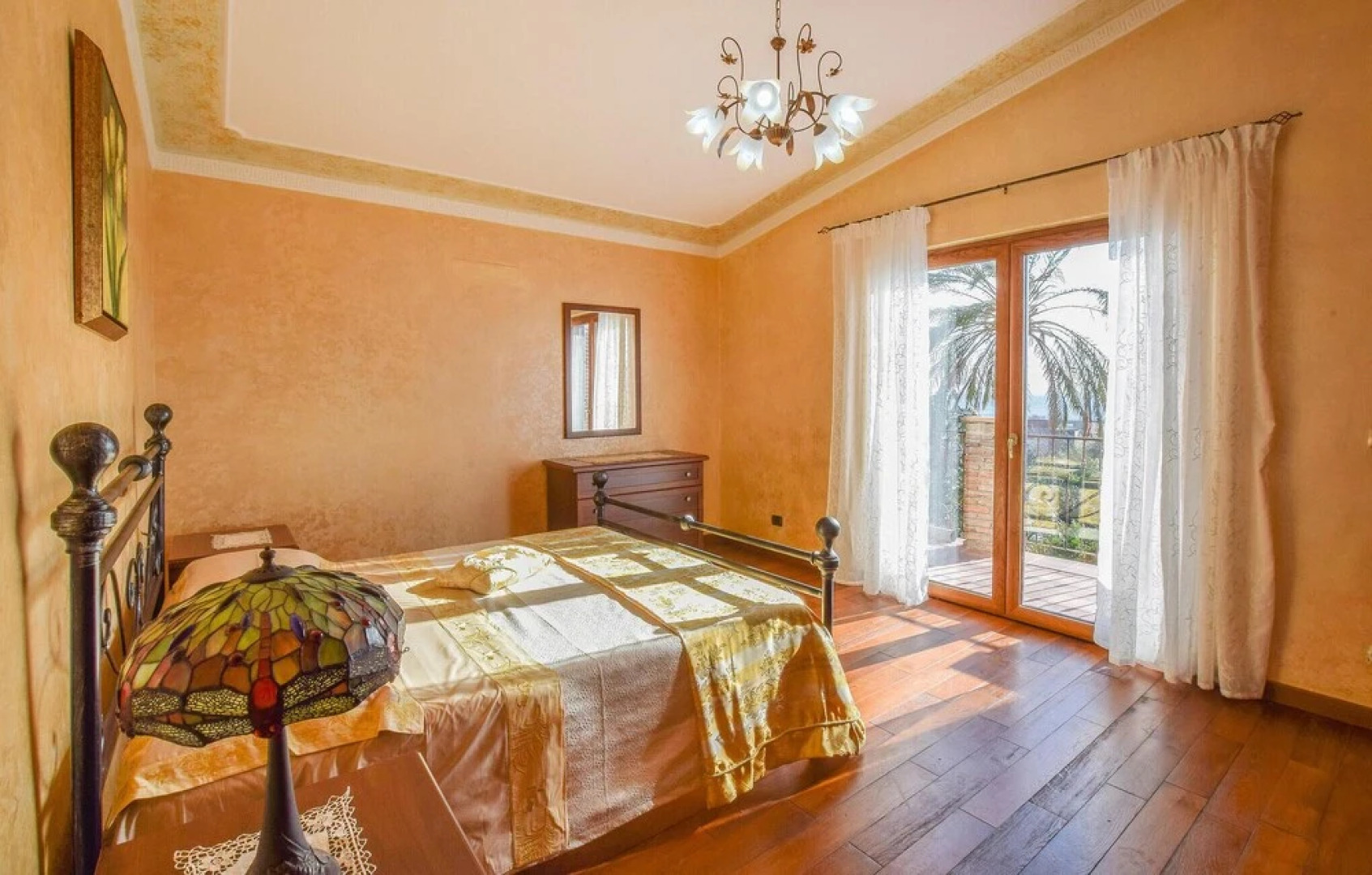 Amazing Home in Saline Ioniche With 4 Bedrooms, Wifi and Private Swimming Pool