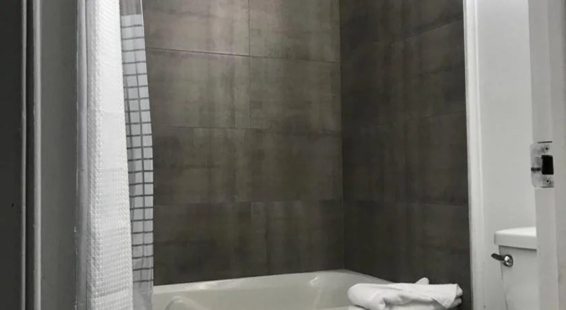 Complexe DIX80 Hôtellerie et Restaurant