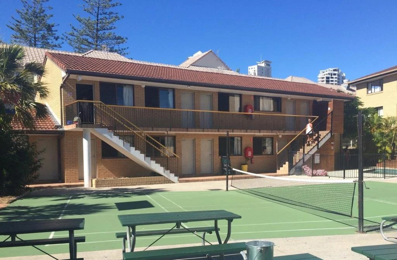 Maxmee Resort (formally Surfers Paradise Backpackers)