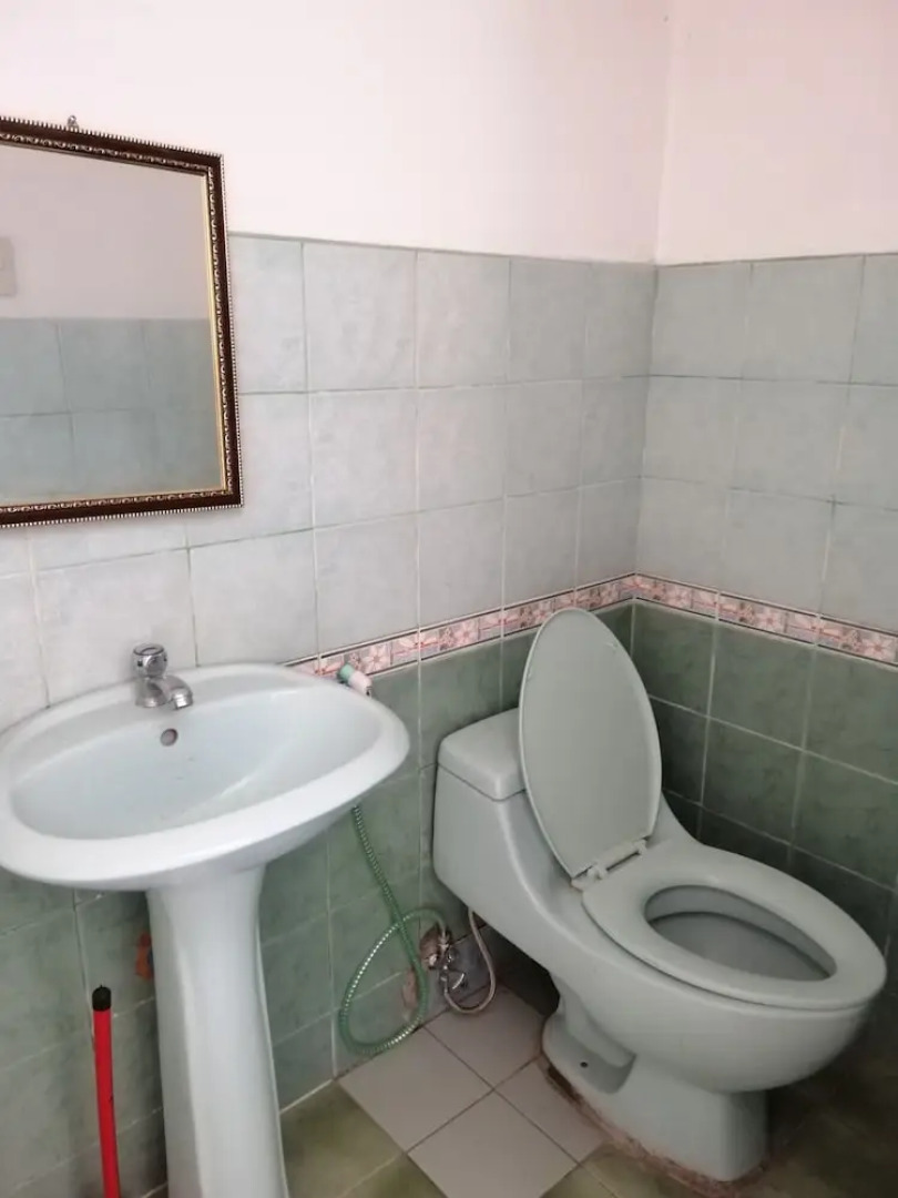 KM68 Castle Homestay