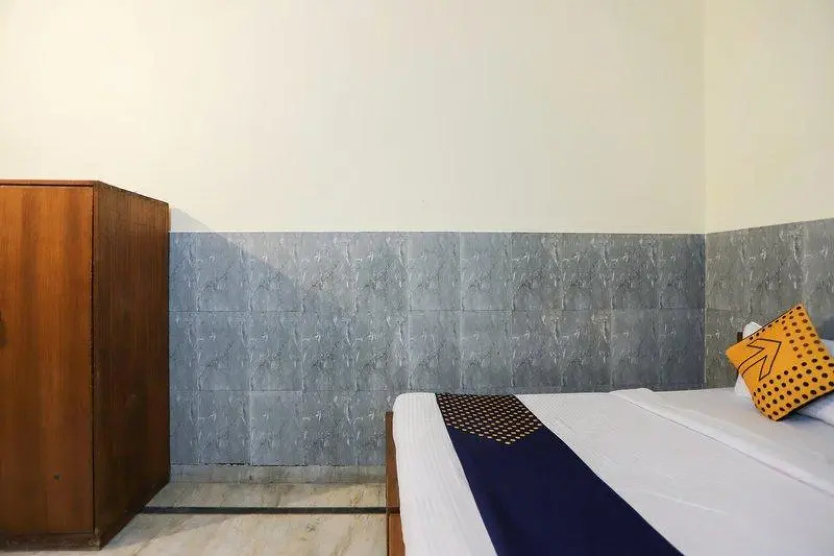 OYO Flagship 23665 Hotel Ajay