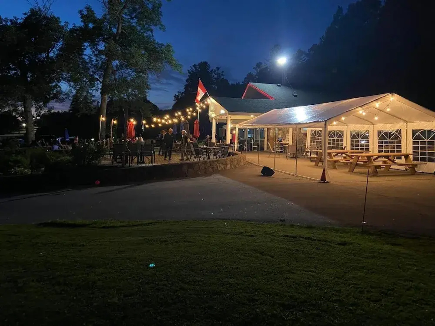 The Ash Grove Inn