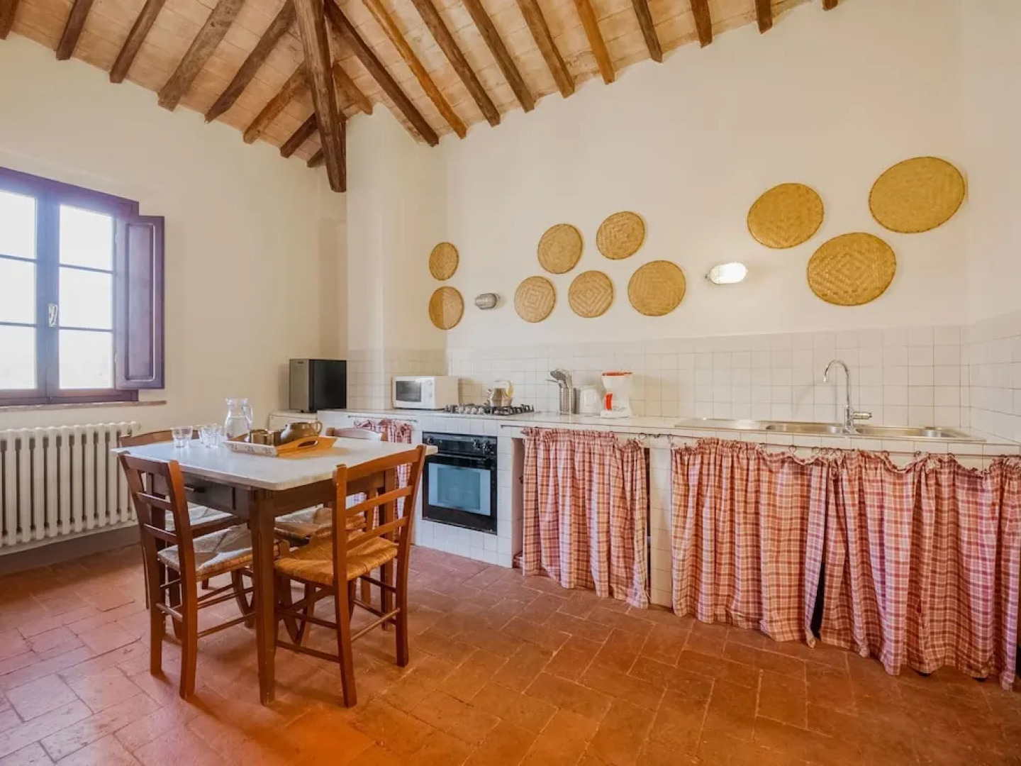 Rustic Farmhouse in Terricciola